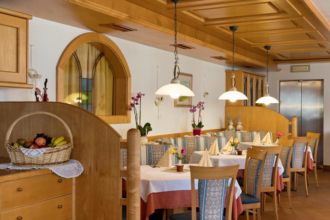 Hotel Stocknerhof Natz-Schabs Buitenkant foto