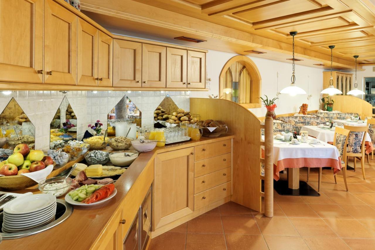 Hotel Stocknerhof Natz-Schabs Buitenkant foto